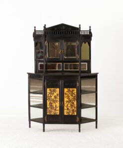 English Cabinet