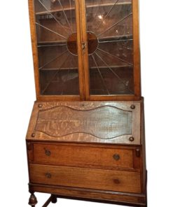 Εγγλεζικο Σεκρετερ Βιτρινα