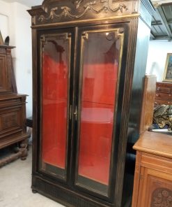 Γαλλικη Ντουλάπα