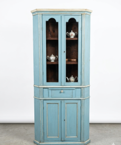 Λαϊκό επιπλο βιτρινα